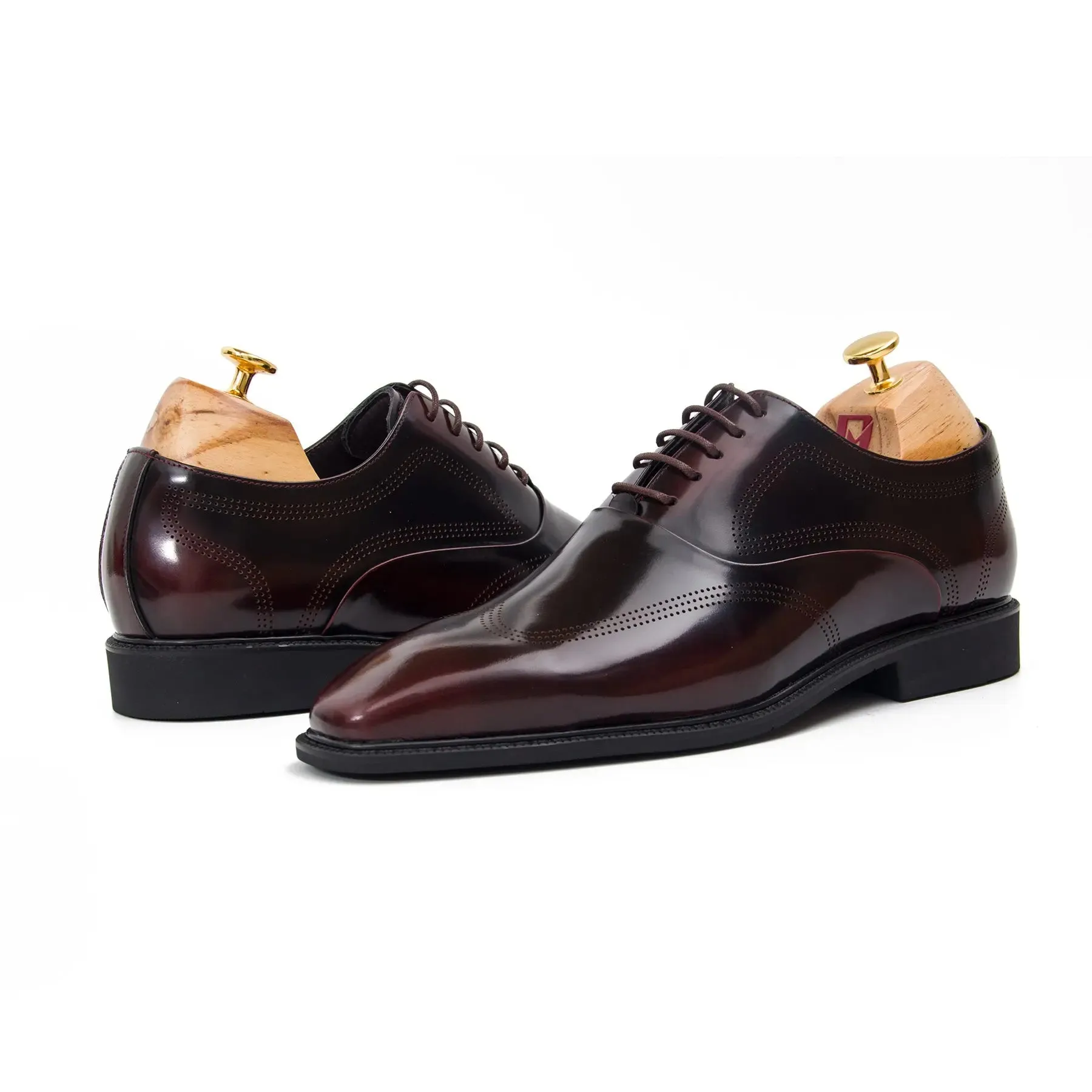 Brown leather oxford shoes