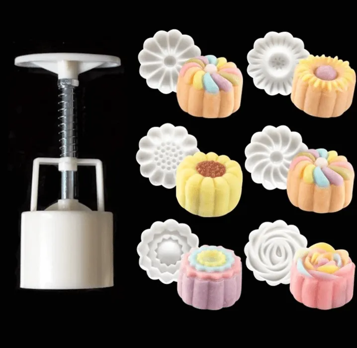 Cute Shaped Pastries - Cookie Presser Mold Set