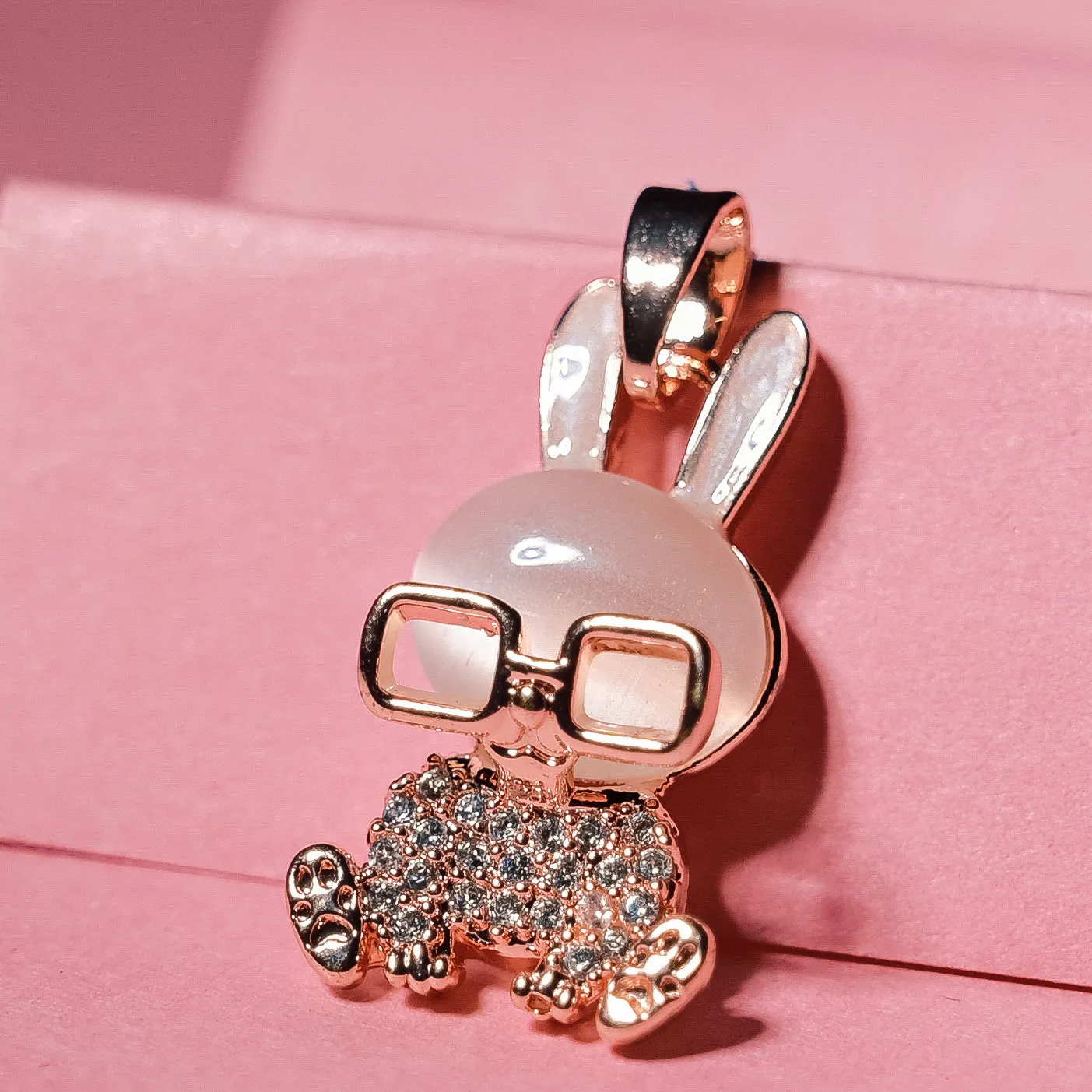 Diamond Cute Professor Bunny Charm Anti-Tarnish | Size: 21mm | 1PC