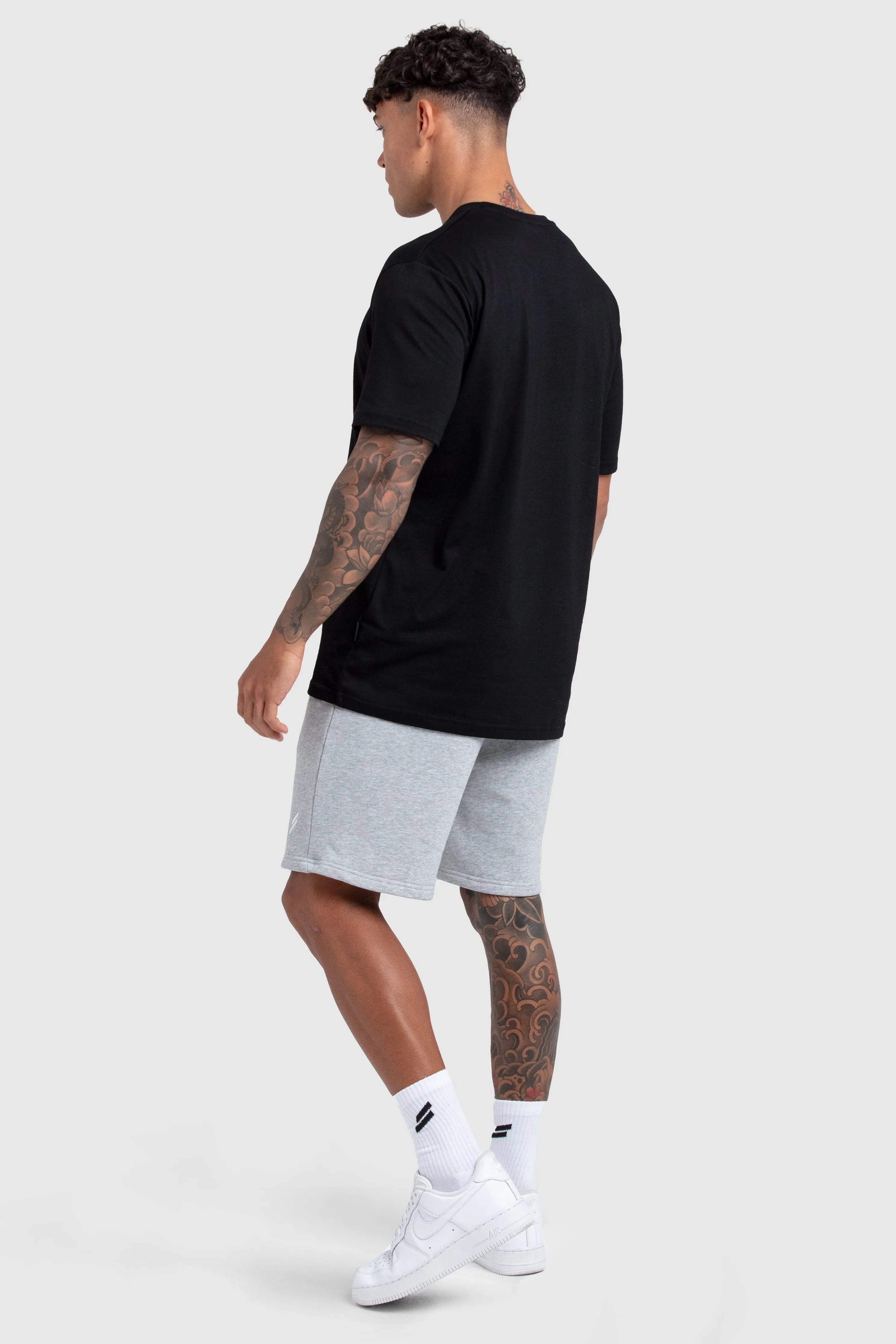 Essential Regular Fit Tee - Black