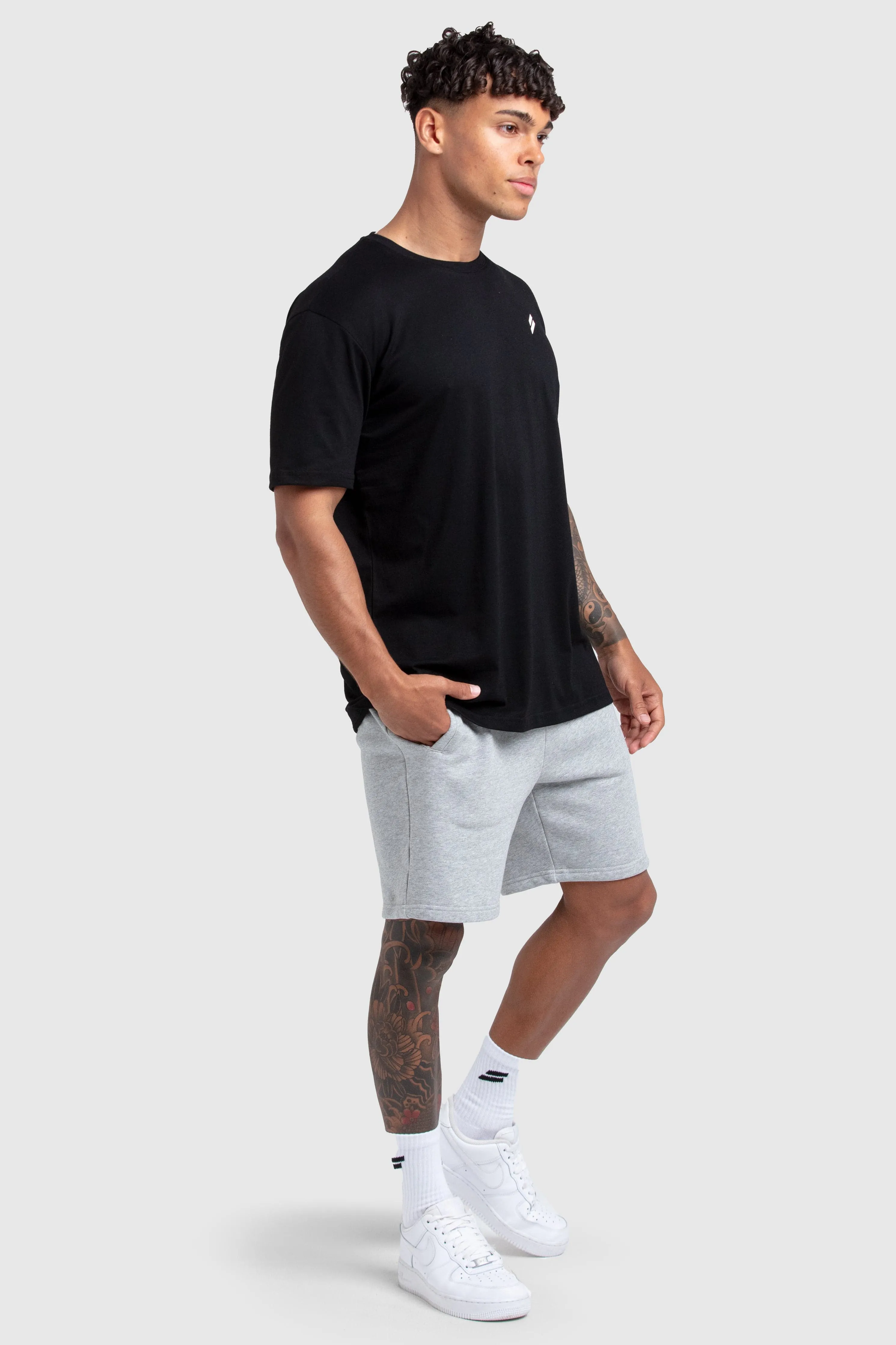 Essential Regular Fit Tee - Black